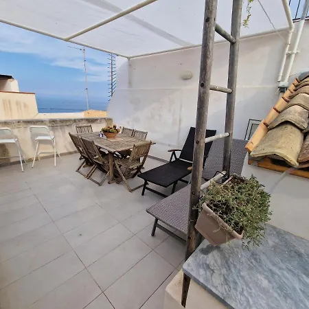 Sea-view Terrace & Bikes Moon Ortigia Casa vacanze Syracuse